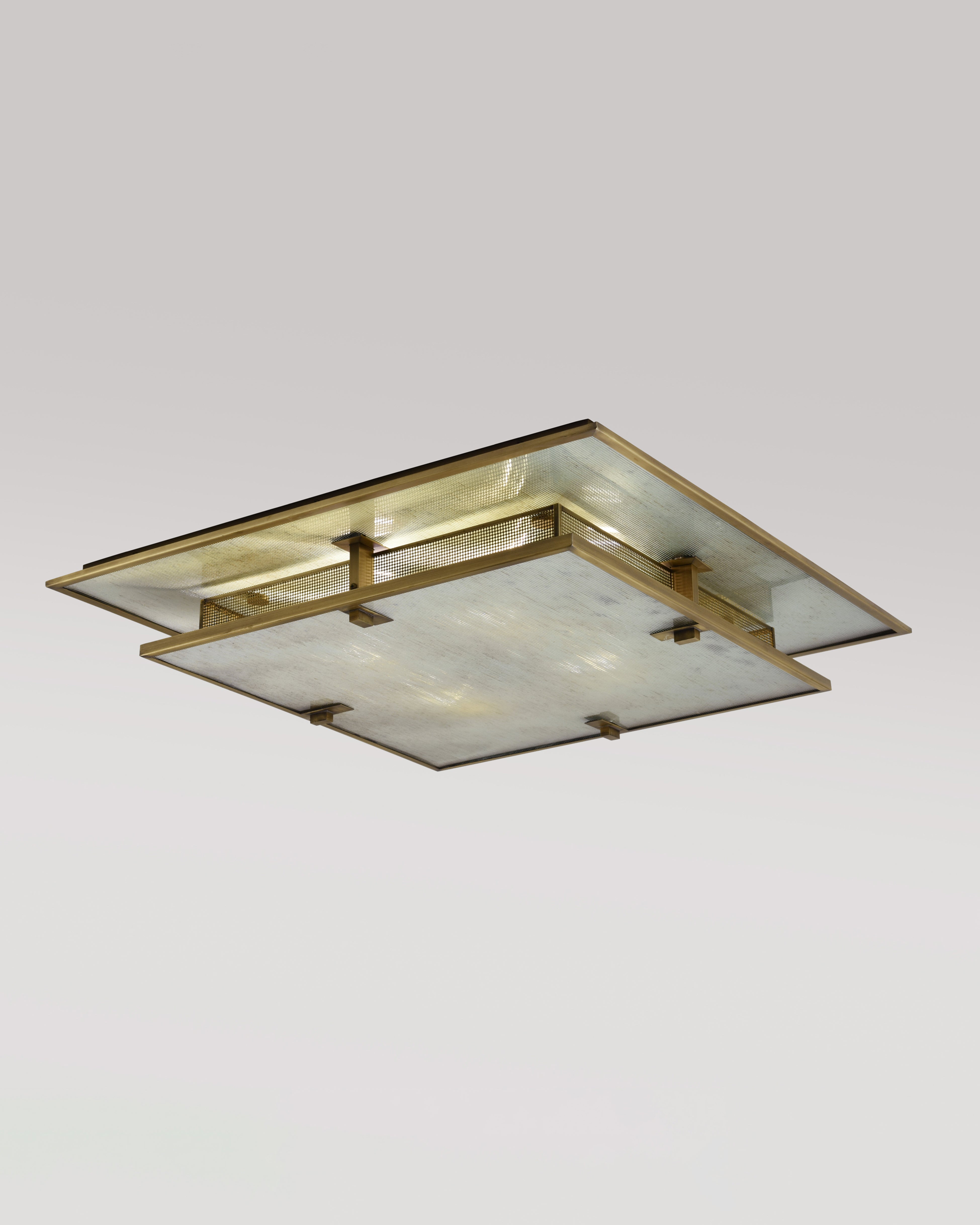 Light Antique Brass with Antiqued Ribbed Mirror